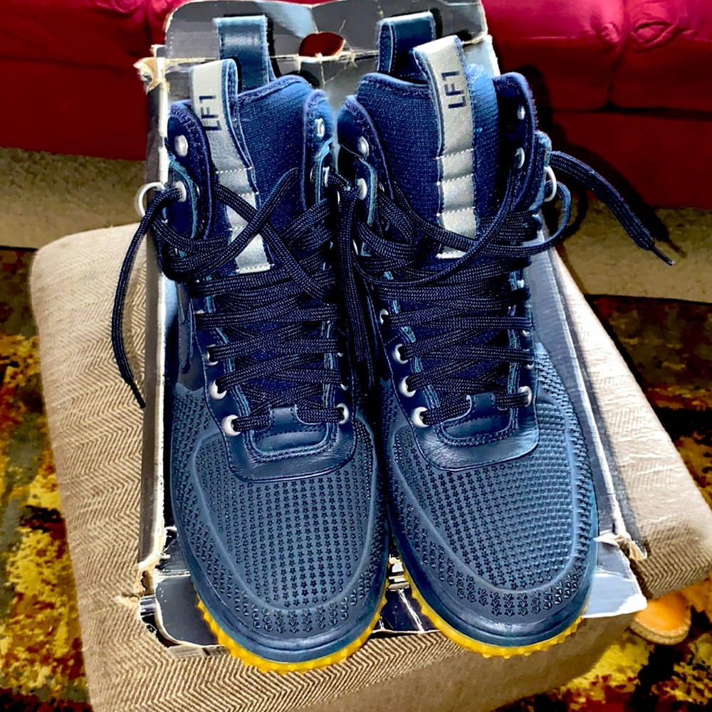 Like New Lunar Force 1 Duckboot. Navy Blue